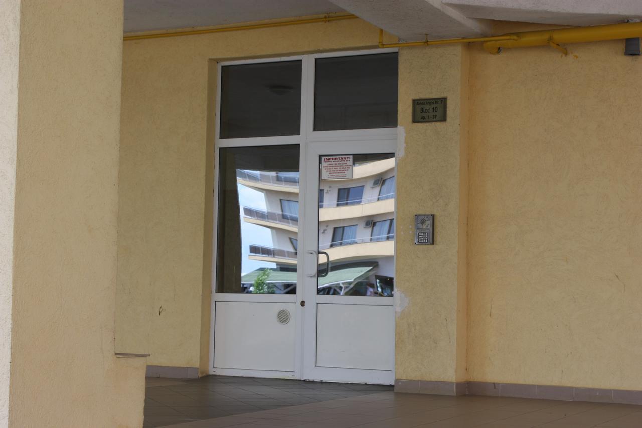 Apartament Summerland Mamaia Luaran gambar